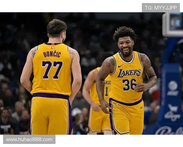 斯玛特追身大帽点燃赛场十一月三日NBA十佳球震撼集锦呈现全景