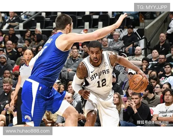 小卡表现低迷9投仅3中全场仅得10分正负值惨淡25